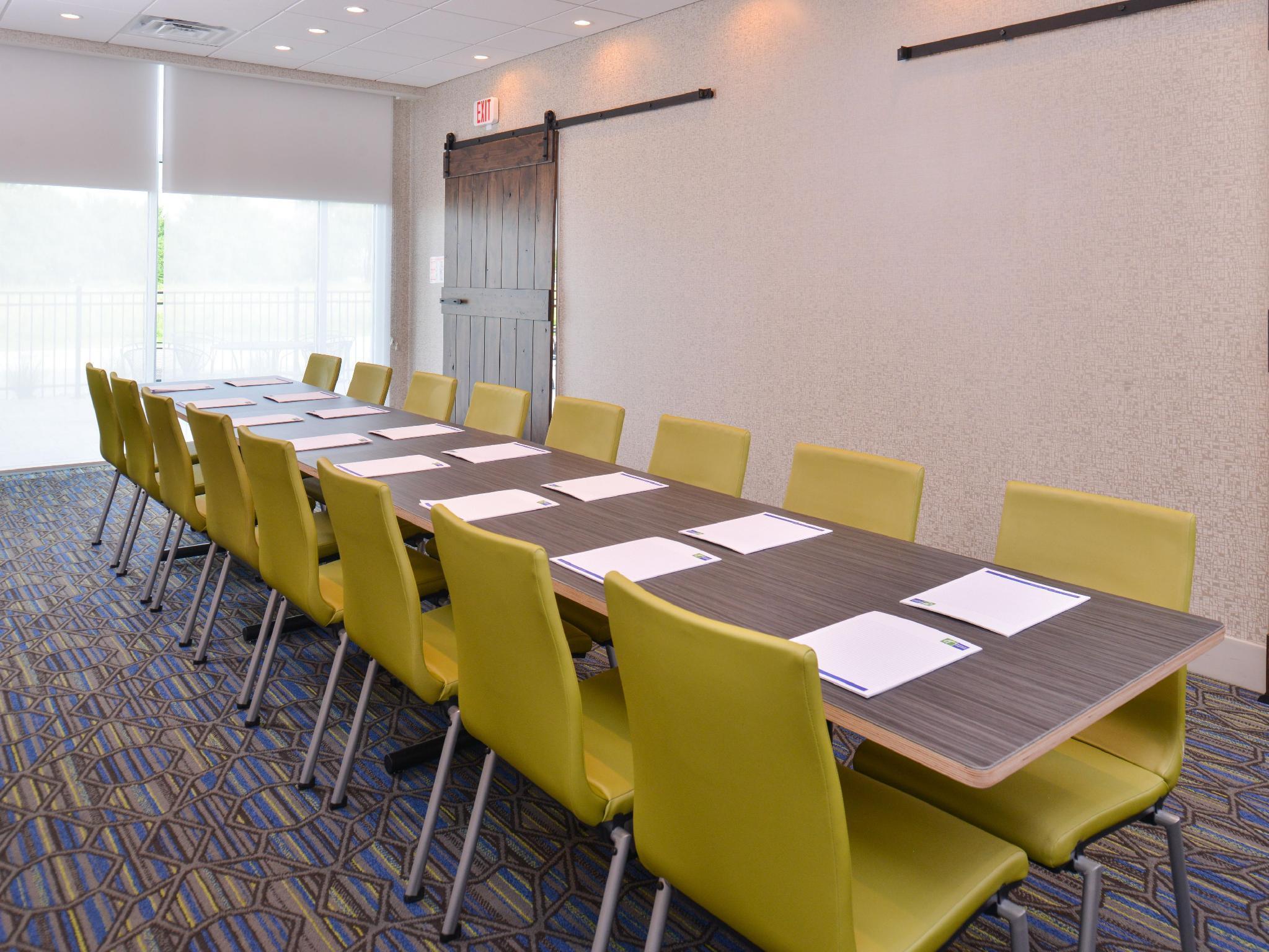 Holiday Inn Express & Suites Omaha Airport By Ihg Carter Lake Exteriér fotografie