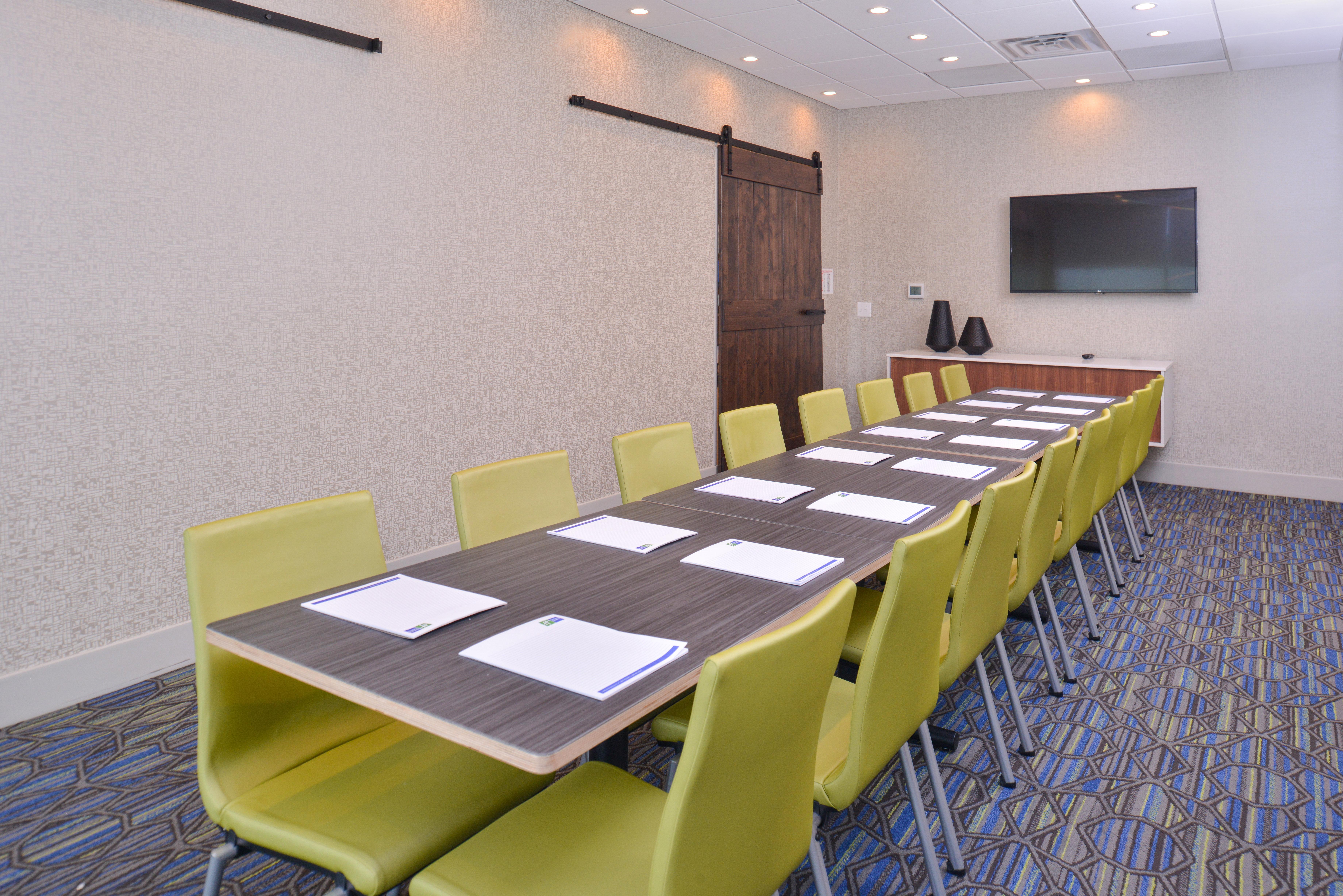 Holiday Inn Express & Suites Omaha Airport By Ihg Carter Lake Exteriér fotografie
