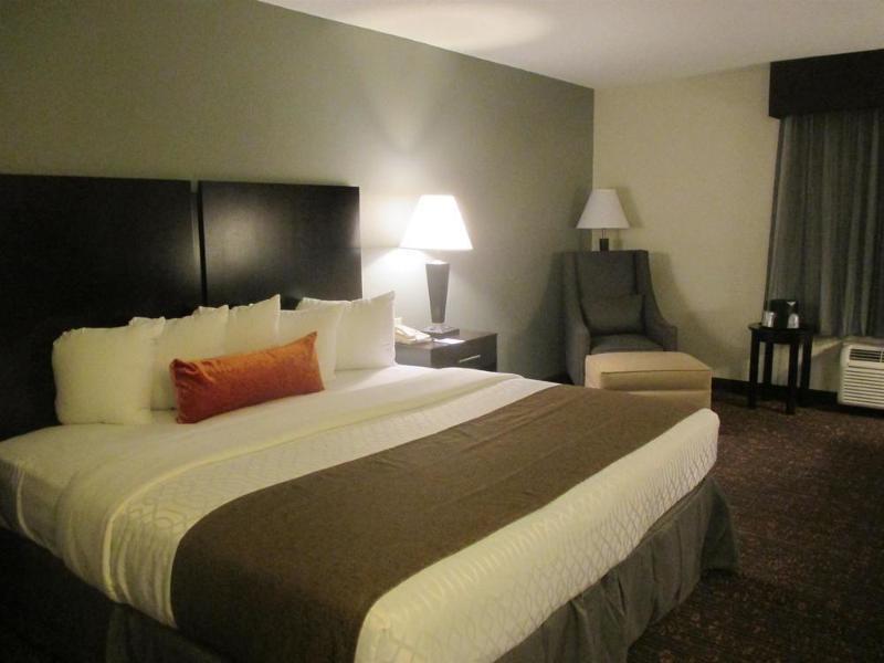 Holiday Inn Express & Suites Omaha Airport By Ihg Carter Lake Exteriér fotografie