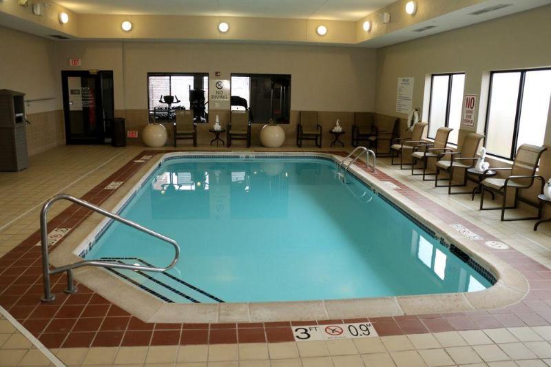 Holiday Inn Express & Suites Omaha Airport By Ihg Carter Lake Exteriér fotografie